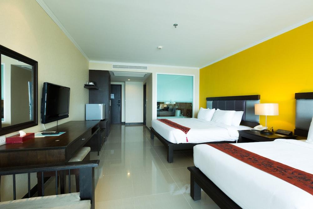 Royal Phala Cliff Beach Resort Ban Chang  Dış mekan fotoğraf