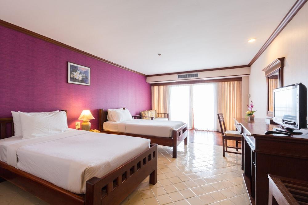 Royal Phala Cliff Beach Resort Ban Chang  Dış mekan fotoğraf