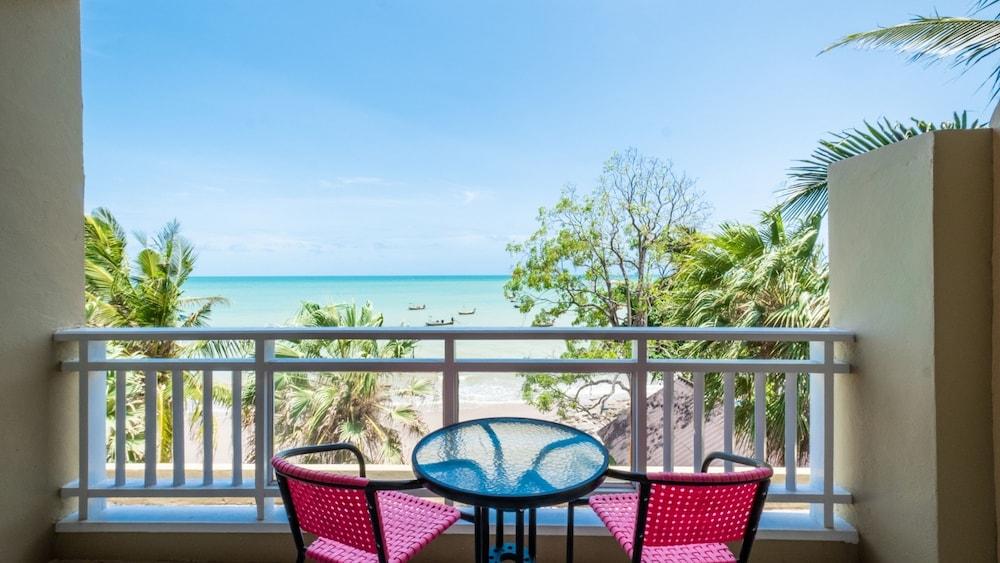Royal Phala Cliff Beach Resort Ban Chang  Dış mekan fotoğraf