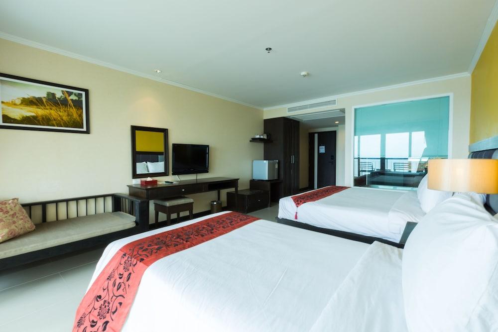 Royal Phala Cliff Beach Resort Ban Chang  Dış mekan fotoğraf