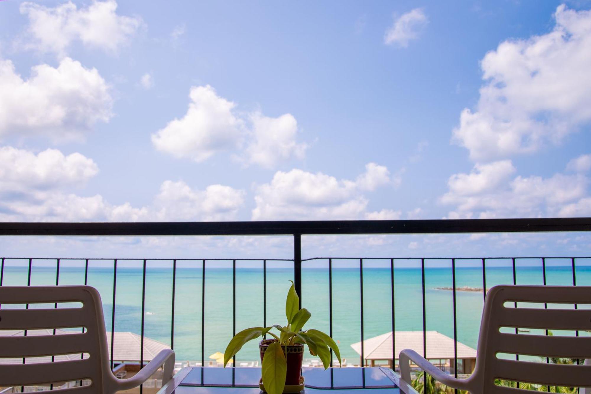 Royal Phala Cliff Beach Resort Ban Chang  Dış mekan fotoğraf